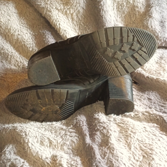 AMERICAN RAG CIE Varya Black Strappy Ankle Boots Size 7.5 - Picture 4 of 5